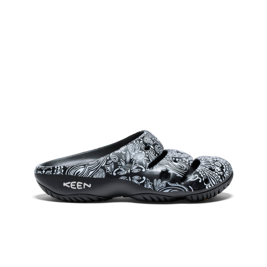 Black White Men Keen Yogui Arts Clog x Hide and Seek Slides | STI7181KU