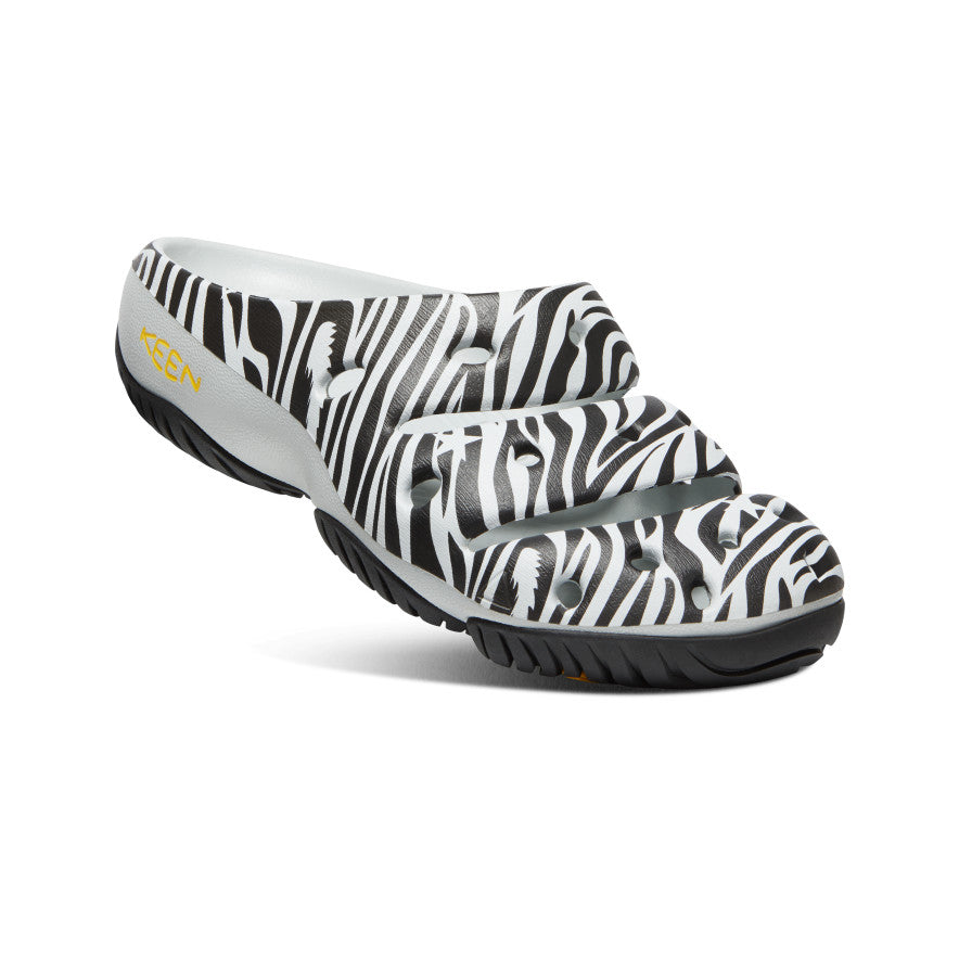 Black White Men Keen Yogui Arts Slides | FDI9468TD