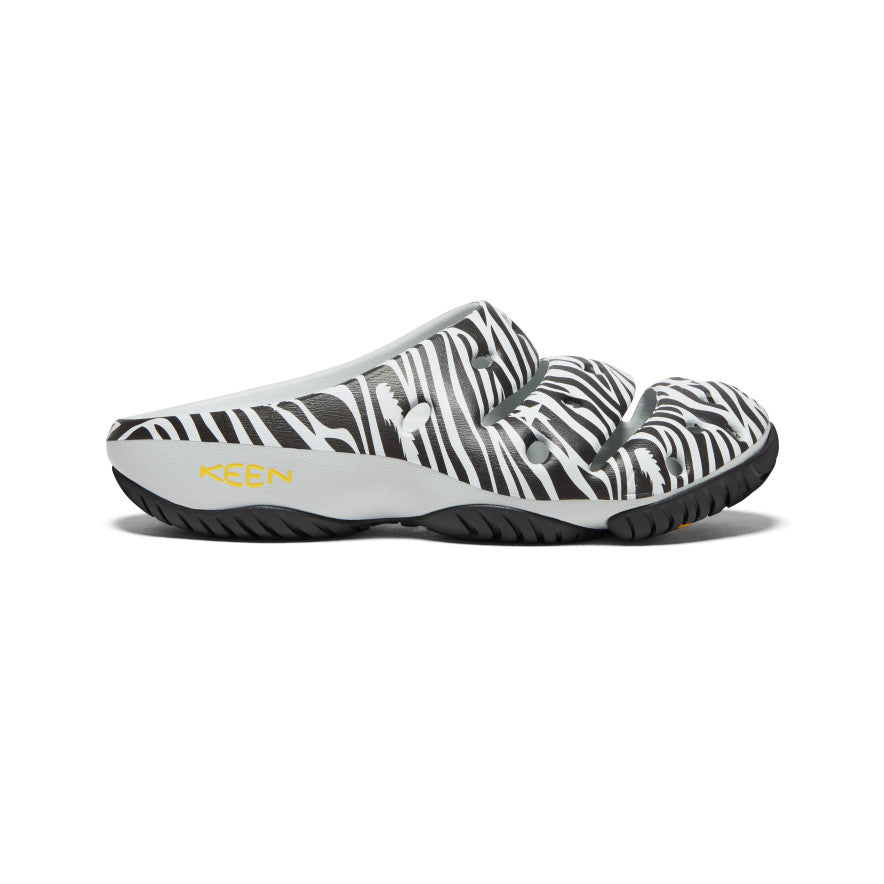 Black White Men Keen Yogui Arts Slides | FDI9468TD